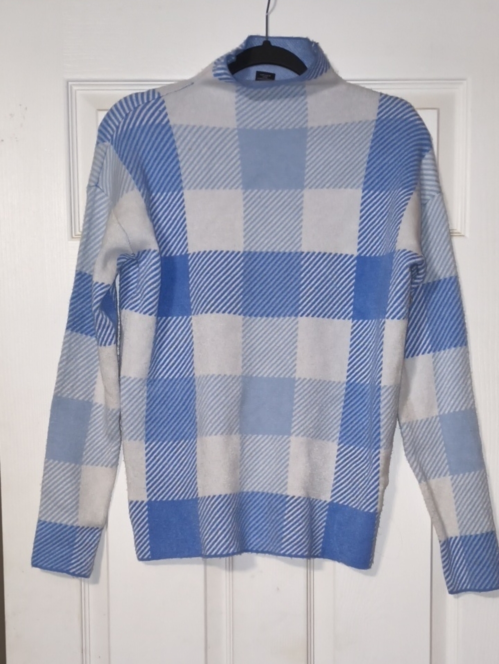 Tahari Blue and White Plaid Turtleneck Sweater